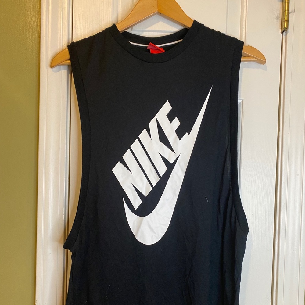 Nike Black & White Muscle Tee!
